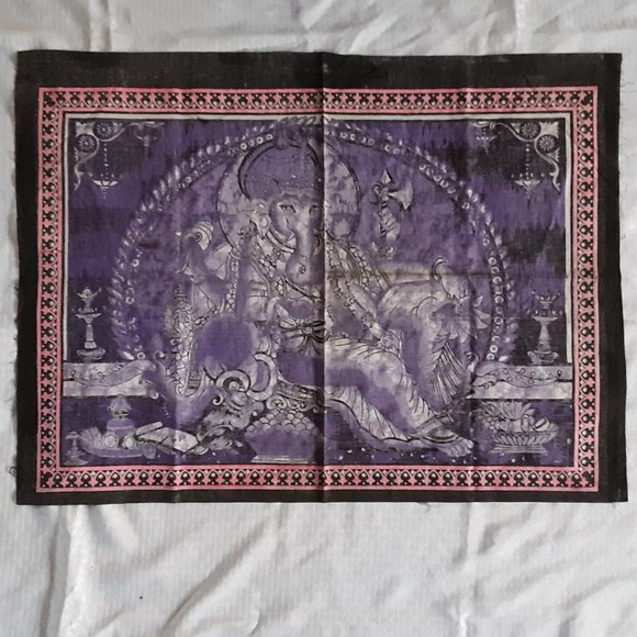 Hindu Ganesh Tapestry Wall Hanging Screen Printed Cotton 31.5" x 23" Unmounted - Picture 2 of 9